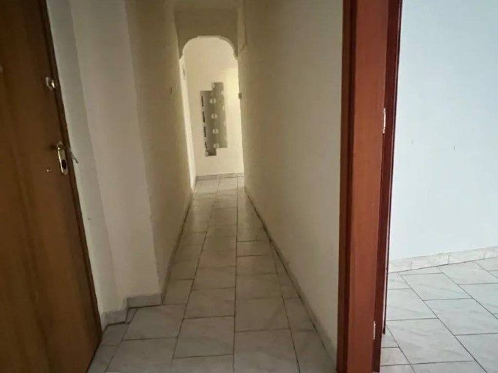 Forumland Real Estate, Διάδρομος