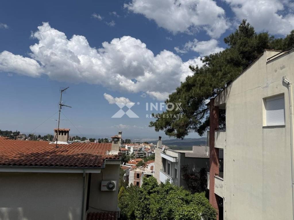 Θέα από μπαλκόνι