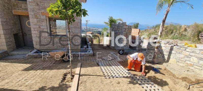 Θέα από μπαλκόνι