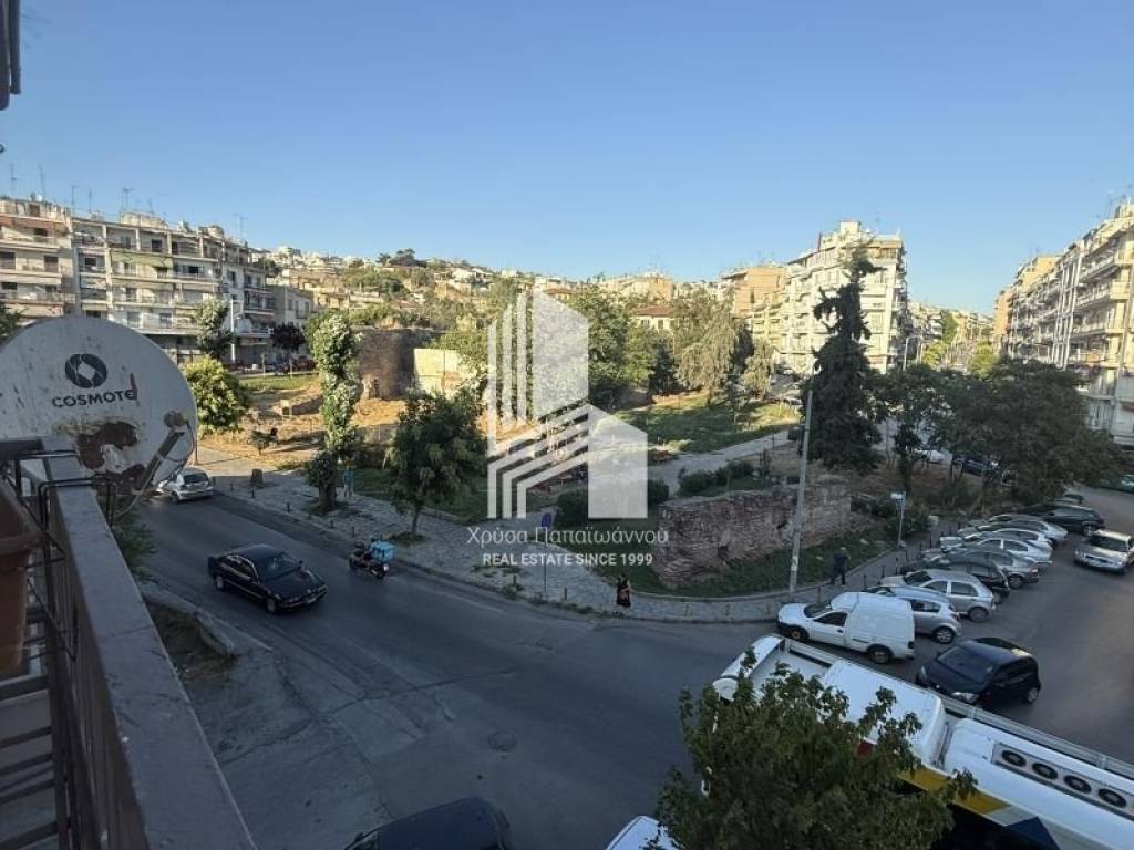 Θέα από μπαλκόνι