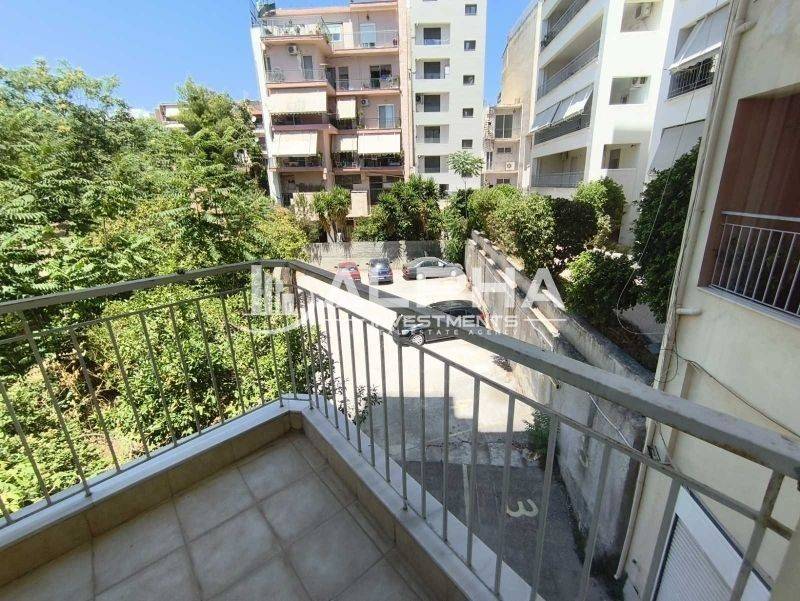 Θέα από μπαλκόνι