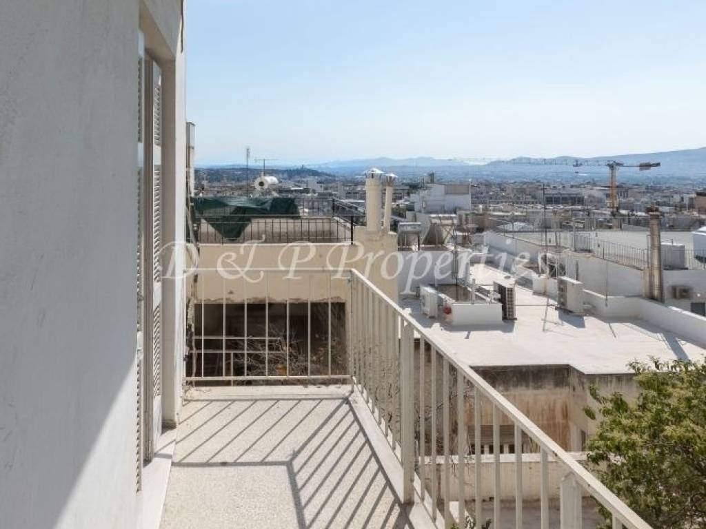 Θέα απο τη βεράντα