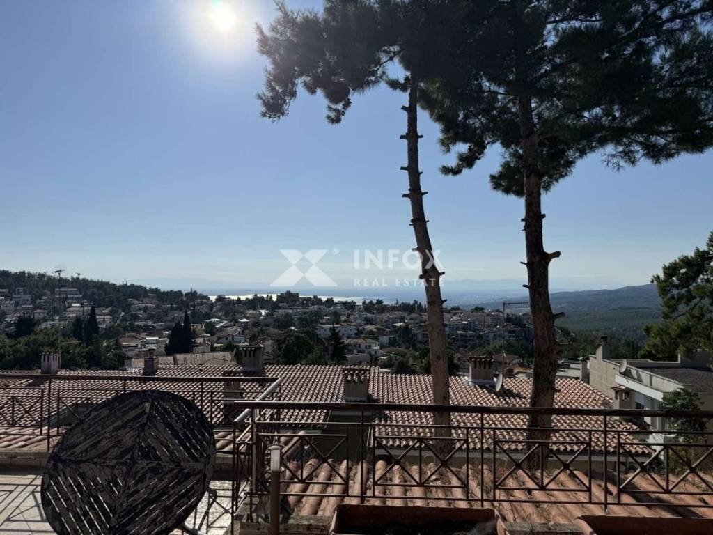 Θέα από μπαλκόνι