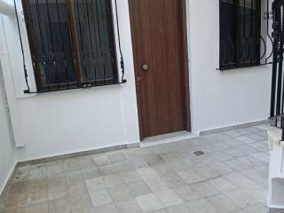 ΙΣΟΓΕΙΑ ΕΙΣΟΔΟΣ ΓΚΑΡΣΟΝΙΕΡΑΣ