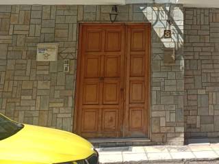 ΕΞΩΠΟΡΤΑ ΠΟΥ ΟΔΗΓΕΙ ΣΤΟΝ ΑΥΛΕΙΟ ΧΩΡΟ  ΚΑΙ ΣΤΗΝ ΕΙΣΟΔΟ ΓΚΑΡΣΟ