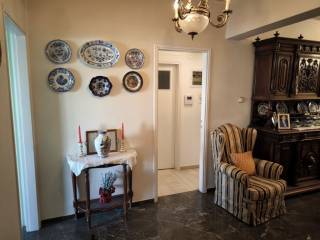 ΣΑΛΟΝΙ - ΔΙΑΔΡΟΜΟΣ