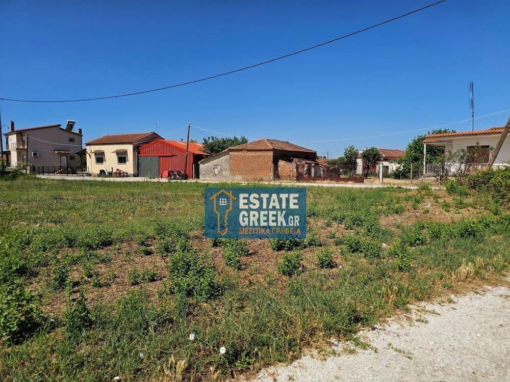 ★ Κτίζει 2312.8 τ.μ. ★ Βρίσκεται σε 3 δρόμους ★ Σε κεντρικό σημείο ★