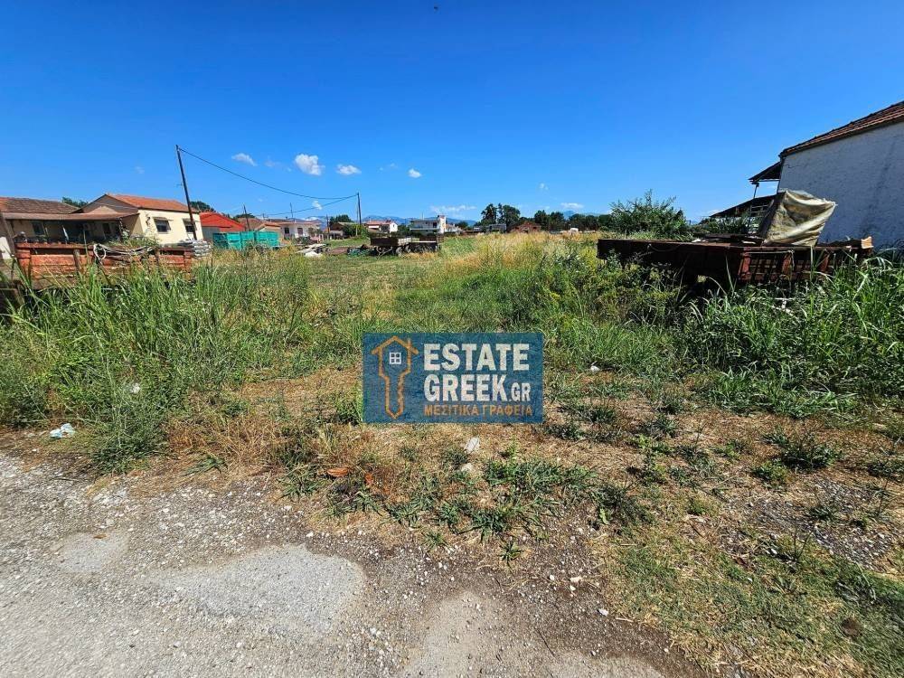 ★ Κτίζει 2312.8 τ.μ. ★ Βρίσκεται σε 3 δρόμους ★ Σε κεντρικό σημείο ★