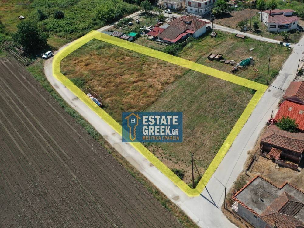 ★ Κτίζει 2312.8 τ.μ. ★ Βρίσκεται σε 3 δρόμους ★ Σε κεντρικό σημείο ★