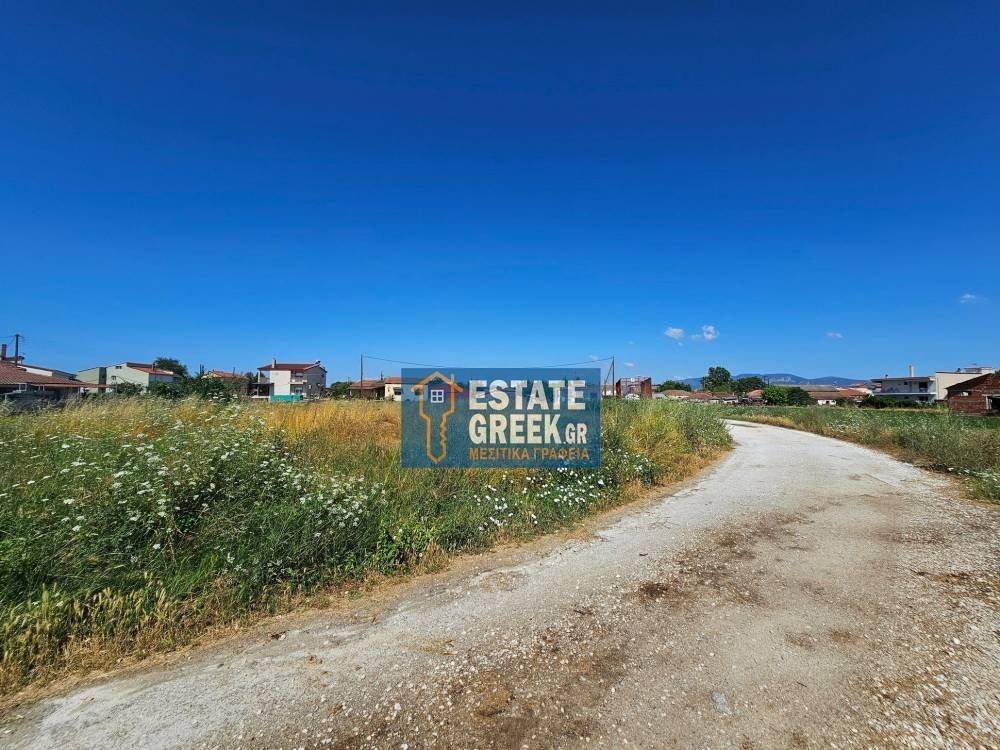 ★ Κτίζει 2312.8 τ.μ. ★ Βρίσκεται σε 3 δρόμους ★ Σε κεντρικό σημείο ★