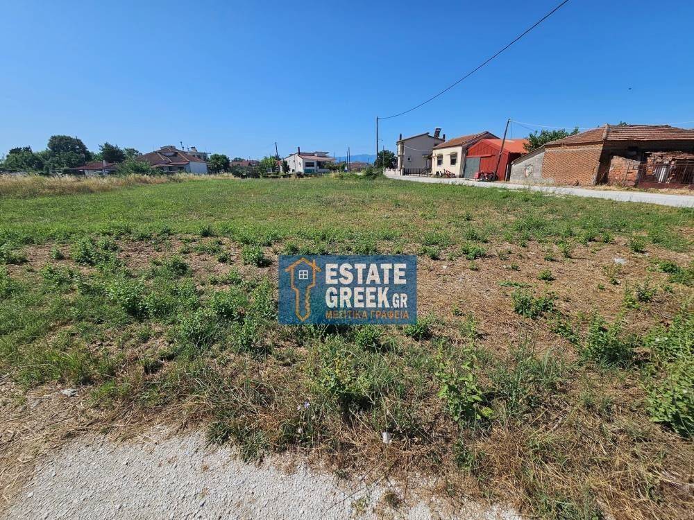 ★ Κτίζει 2312.8 τ.μ. ★ Βρίσκεται σε 3 δρόμους ★ Σε κεντρικό σημείο ★