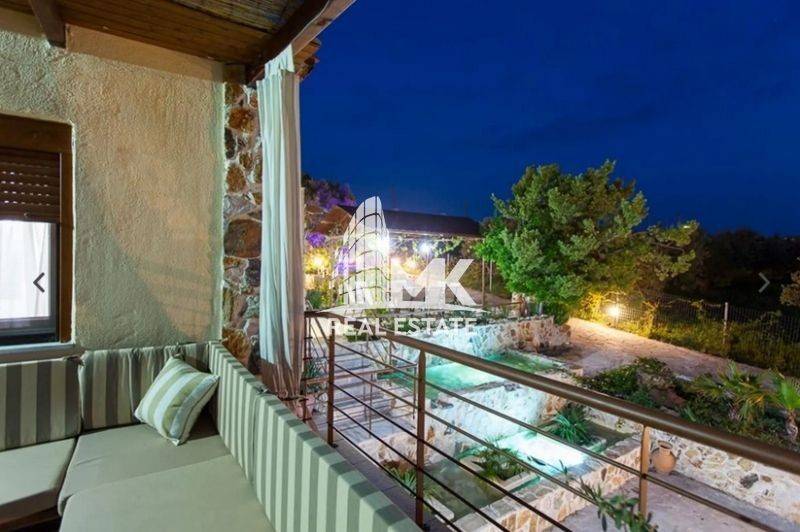 Θέα από μπαλκόνι