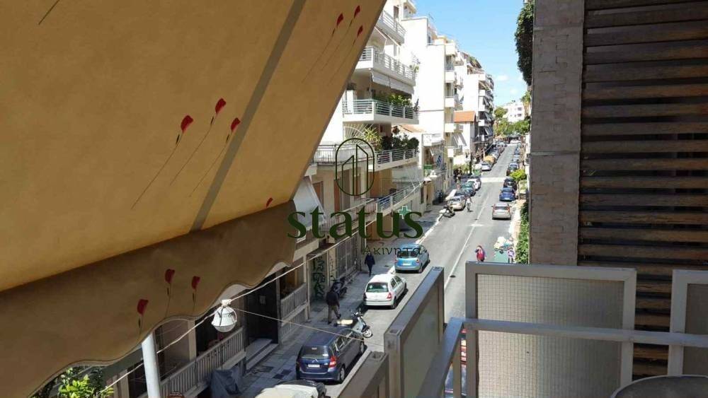 Θέα απο μπαλκόνι