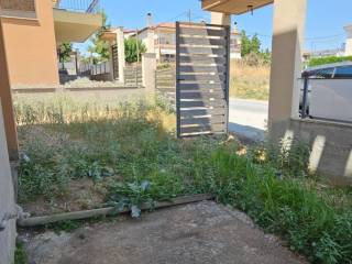 KENTRIKE EISODOS AKINETOY