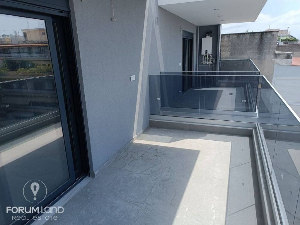 Forumland Real Estate, Βεράντες