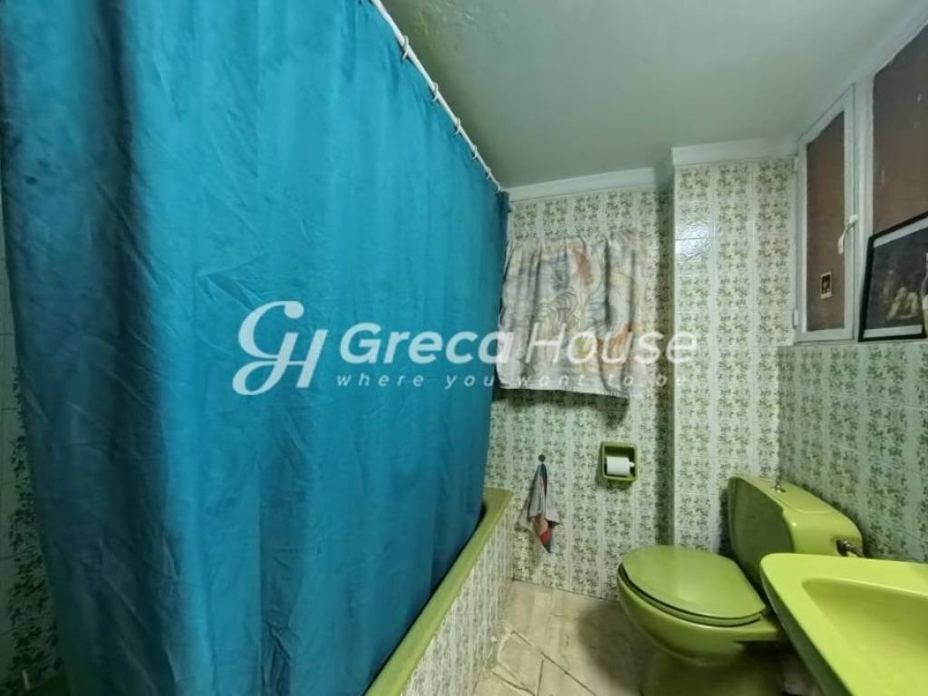 Διαμέρισμα με 2 Υ/Δ προς πώληση Παγκράτι