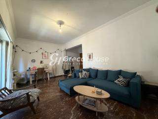 Διαμέρισμα με 2 Υ/Δ προς πώληση Παγκράτι