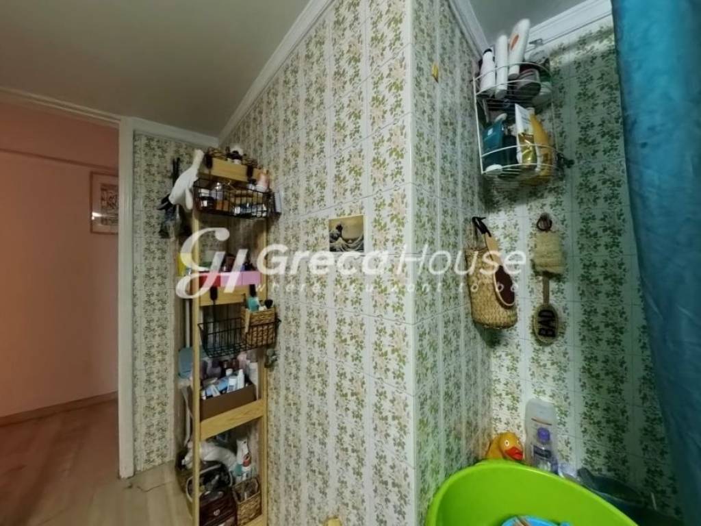 Διαμέρισμα με 2 Υ/Δ προς πώληση Παγκράτι