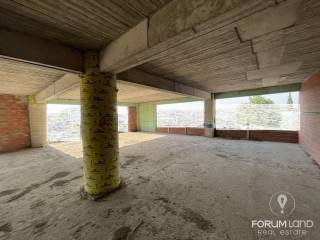 Forumland Real Estate, Κτίριο 1.400τ.μ.