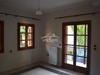 KOYZINA-KAΘΙΣΤΙΚΟ