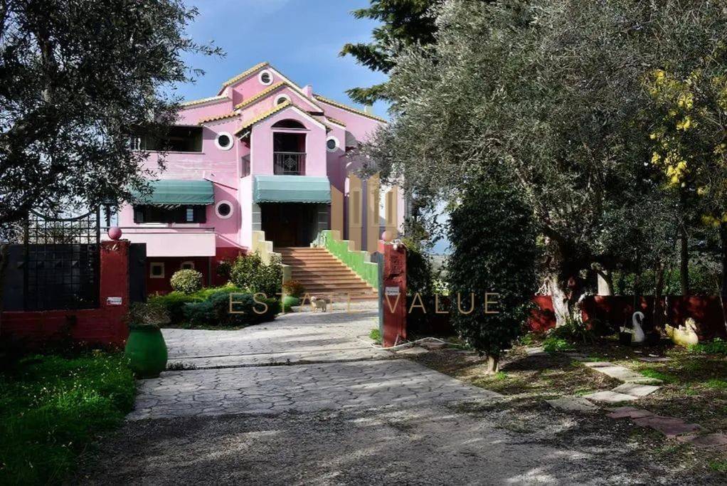 Εσωτερικοι χώροι