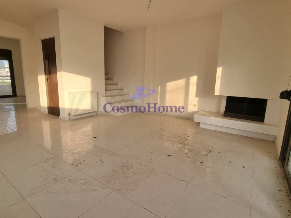 ΣΑΛΟΝΙ ΠΡΩΤΟΥ ΟΡΟΦΟΥ