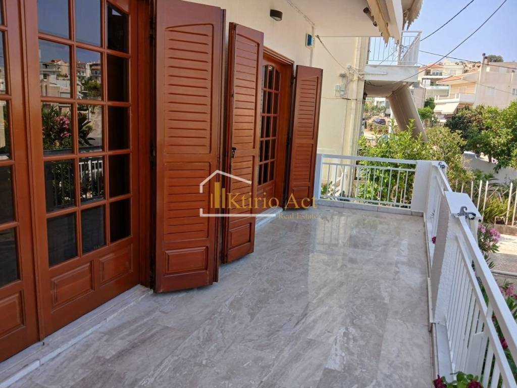 Θέα από μπαλκόνι