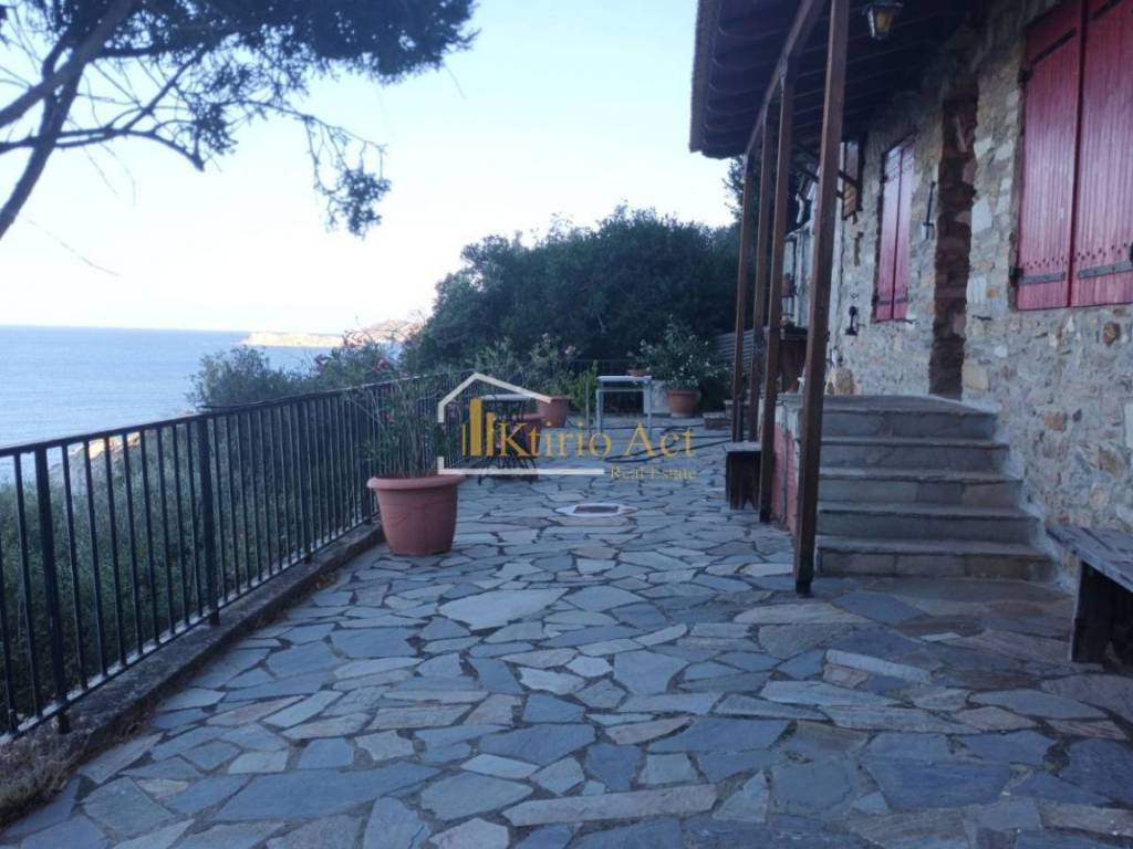 Θέα από μπαλκόνι