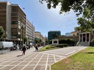 sintagma_commercial_store_for_rent