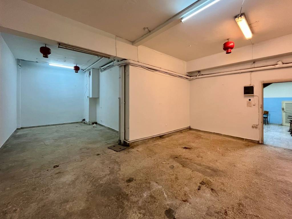 sintagma_commercial_store_for_rent