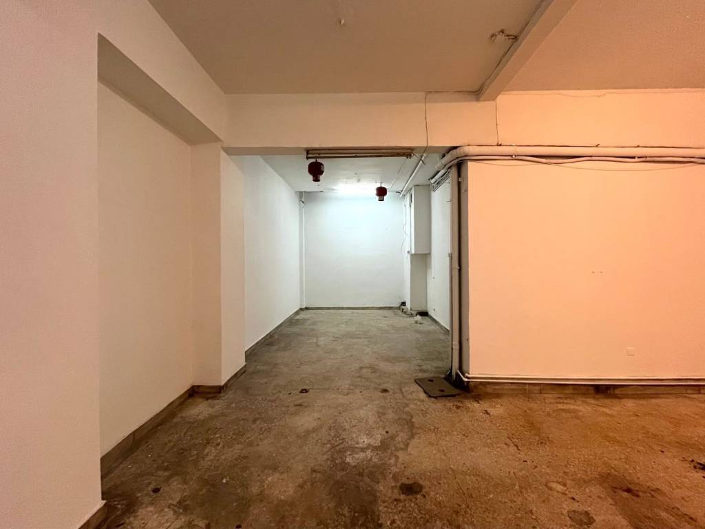 sintagma_commercial_store_for_rent