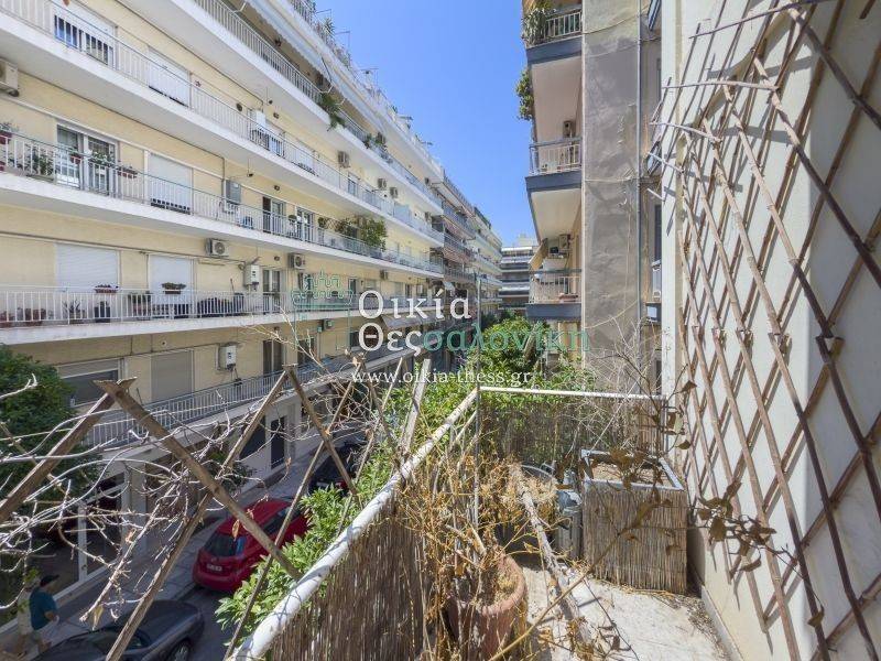 Θέα από μπαλκόνι