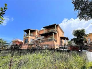 Detached - Grekodom 54424|784485