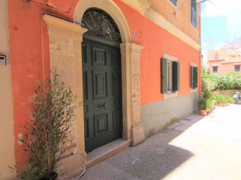 Apartment - Grekodom 47444|688191