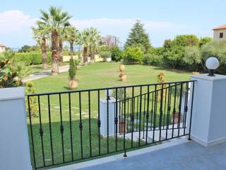 Detached - Grekodom 60707|903184