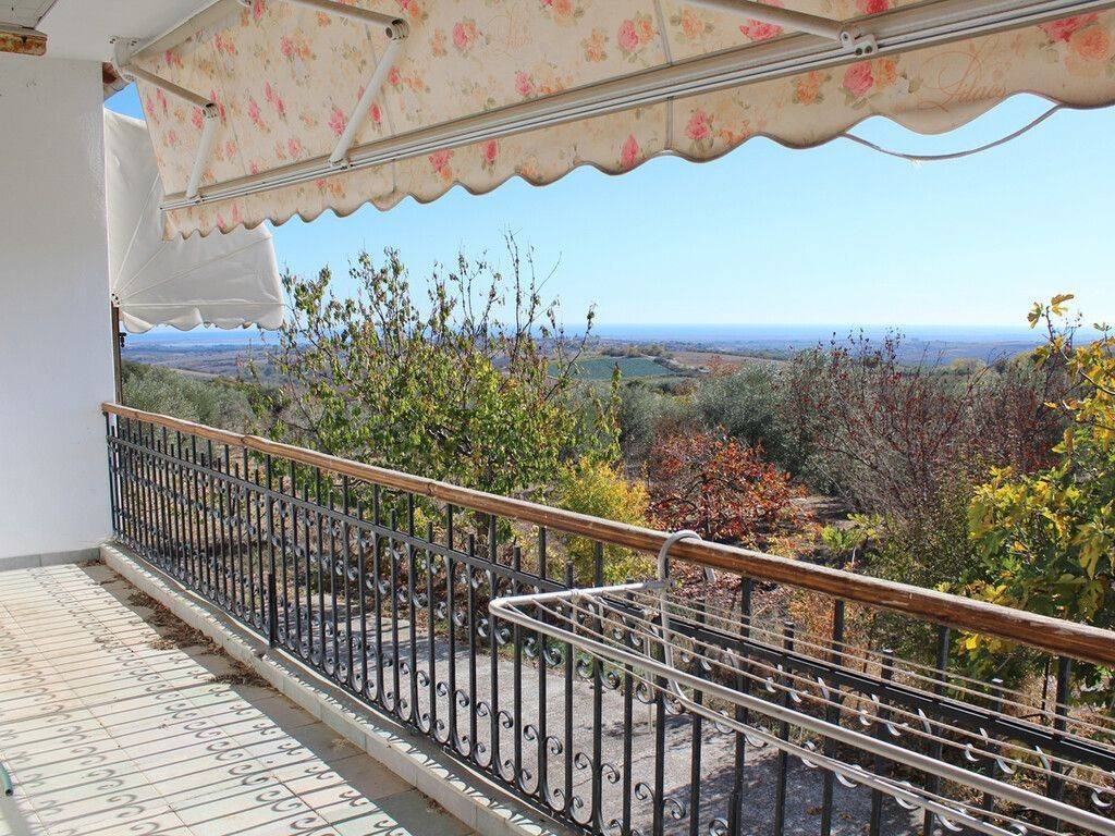 Detached - Grekodom 61461|926782