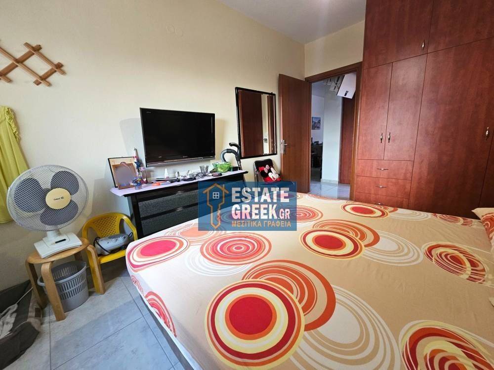 ★ 15 ετών ★ 3 υπνοδωμάτια + 3 μπάνια ★ Πλήρως Επιπλωμένο ★