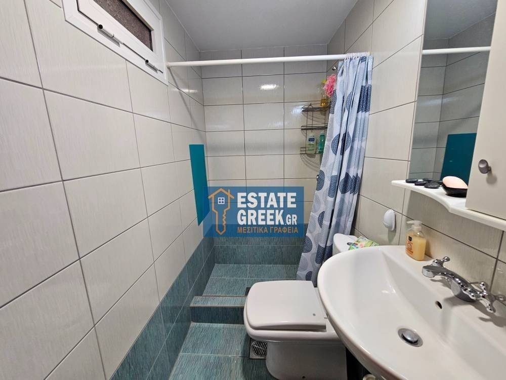 ★ 15 ετών ★ 3 υπνοδωμάτια + 3 μπάνια ★ Πλήρως Επιπλωμένο ★