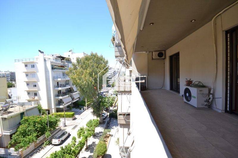 Θέα από μπαλκόνι