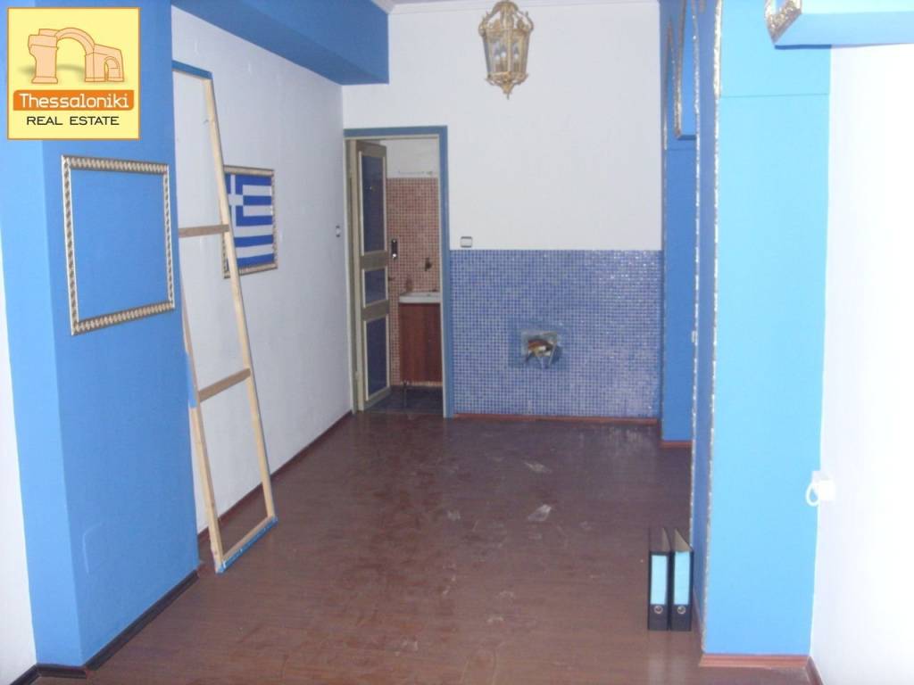 Καμάρα, Κατάστημα