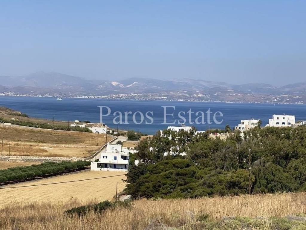 Θέα από το αγροτεμάχιο