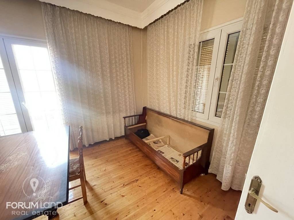 Forumland Real Estate, δωμάτιο