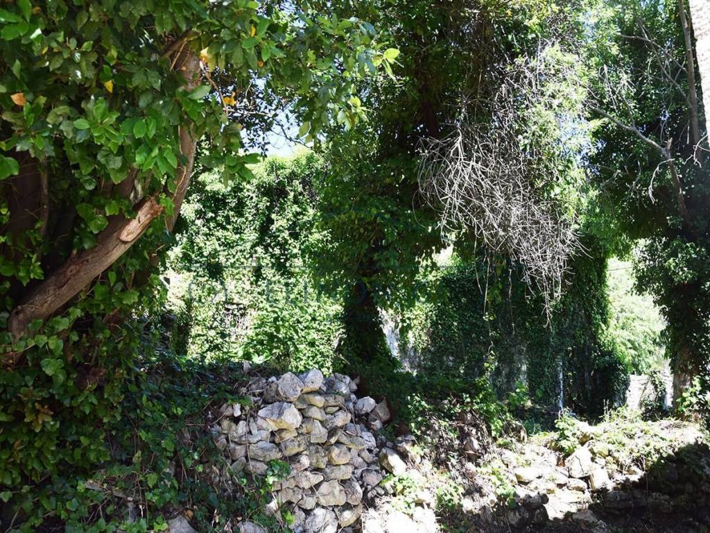 Εντός του κτηρίου