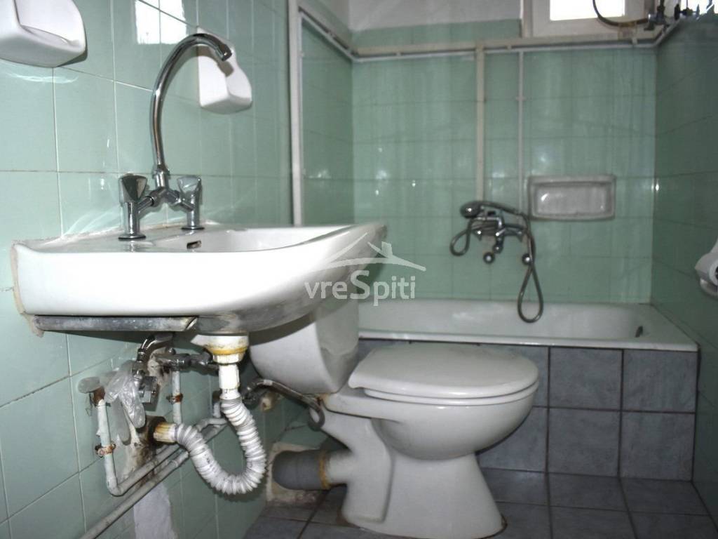 ΑΠΟΨΗ ΜΠΑΝΙΟΥ