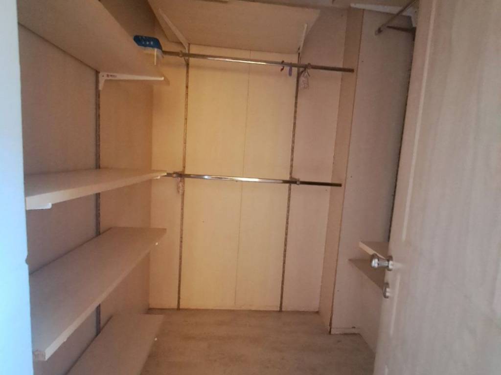 Α ΟΡΟΦΟΣ -3Υ/Δ ΜΕ ΒΕΣΤΙΑΡΙΟ  και ΜΕΓΑΛΟ ΜΠΑΝΙΟ