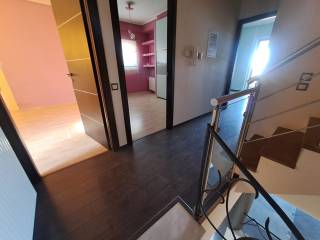 Α ΟΡΟΦΟΣ -3Υ/Δ ΜΕ ΒΕΣΤΙΑΡΙΟ  και ΜΕΓΑΛΟ ΜΠΑΝΙΟ