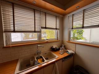 Koyzina me thea ten piso ayle