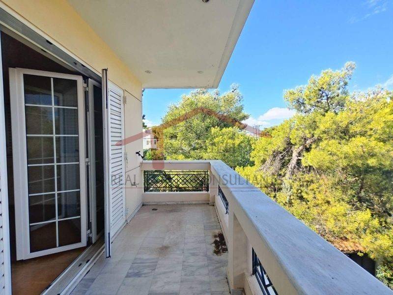 Θέα από μπαλκόνι