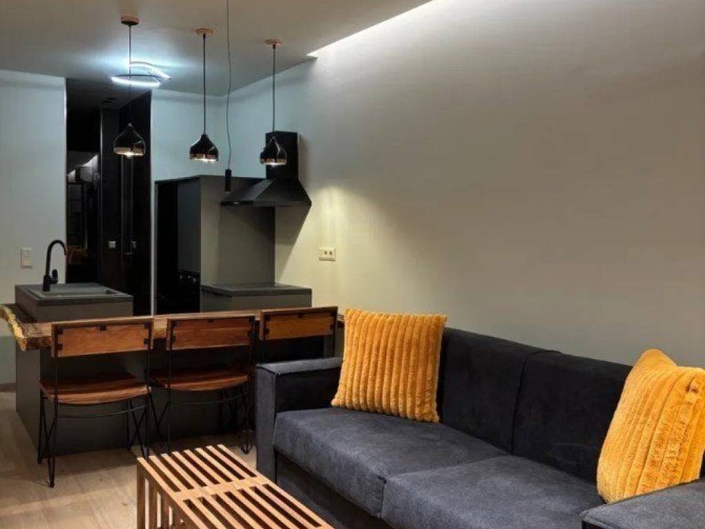 Forumland Real Estate, Studio 44τ.μ.