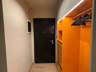 Forumland Real Estate, Ντουλάπα